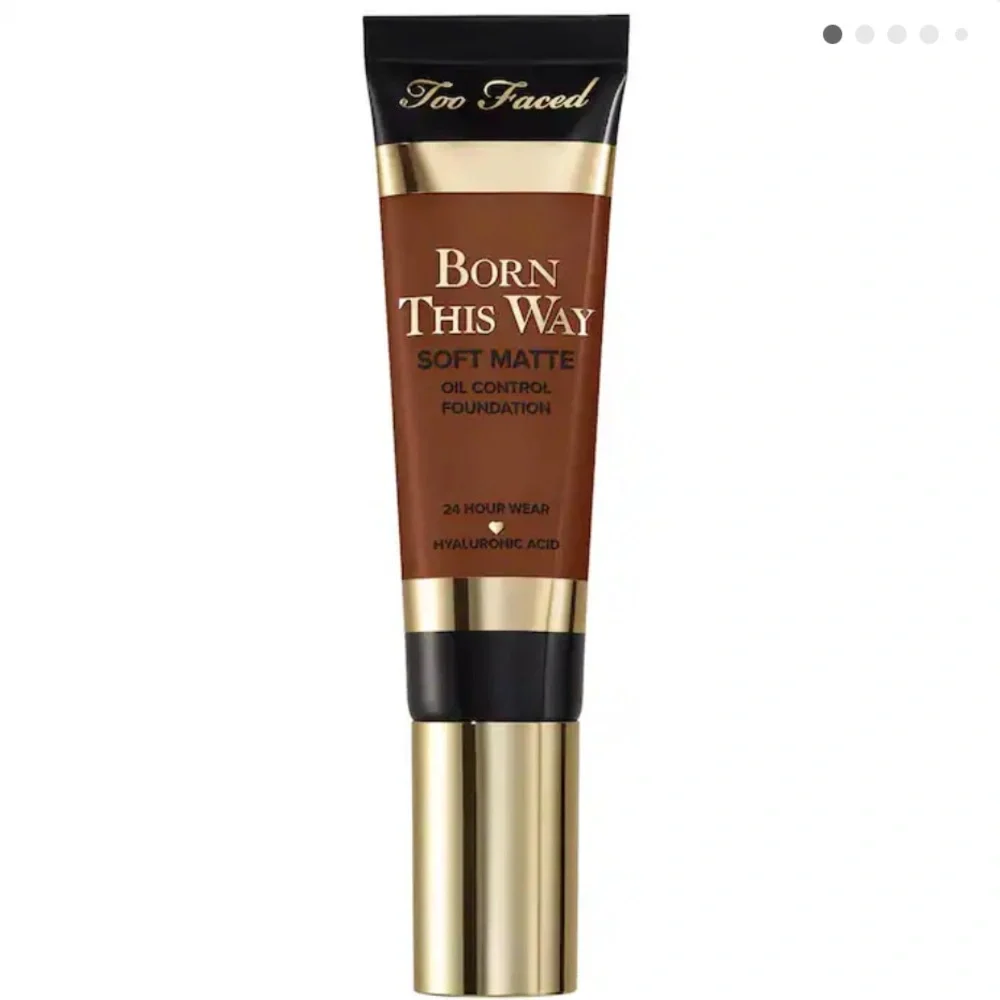 TOO FACED Born This Way Soft Matte Foundation